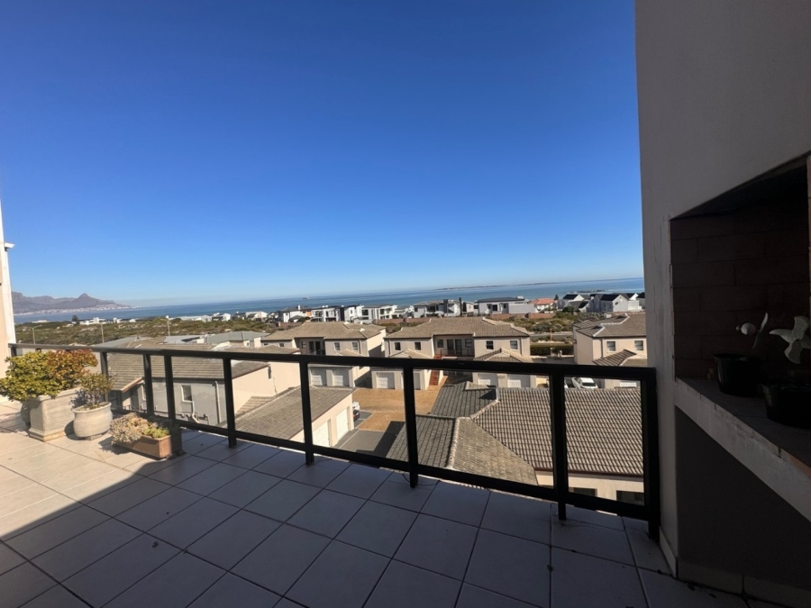 To Let 2 Bedroom Property for Rent in Big Bay Western Cape